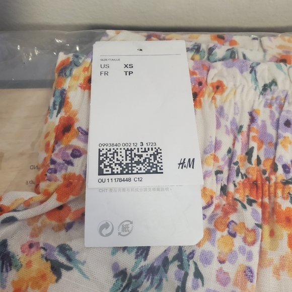 H&M Linen Blend Pull On Shorts, XS - Picture 4 of 4